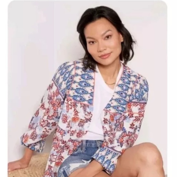 Evereve Tops - Evereve long sleeved wrap